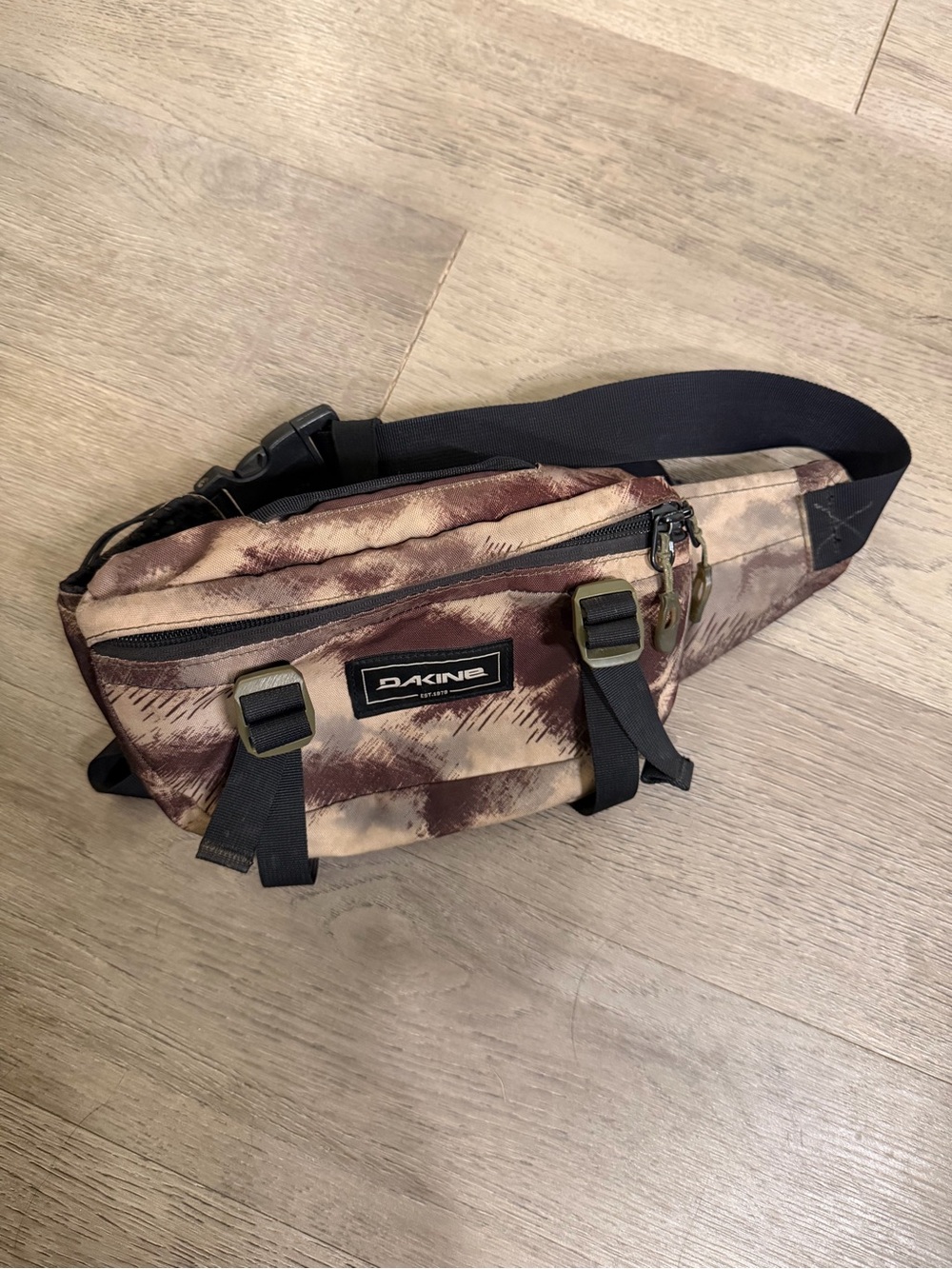 DAKINE Hot Laps 2L hip pack